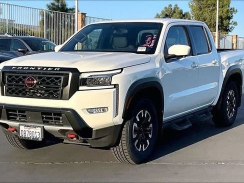Certified 2023 Nissan Frontier Pro-X w/ Pro Convenience Package RWD image 2