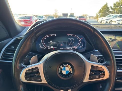 Used 2022 BMW X5 xDrive40i w/ M Sport Package image 18