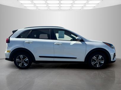 Used 2022 Kia Niro EX