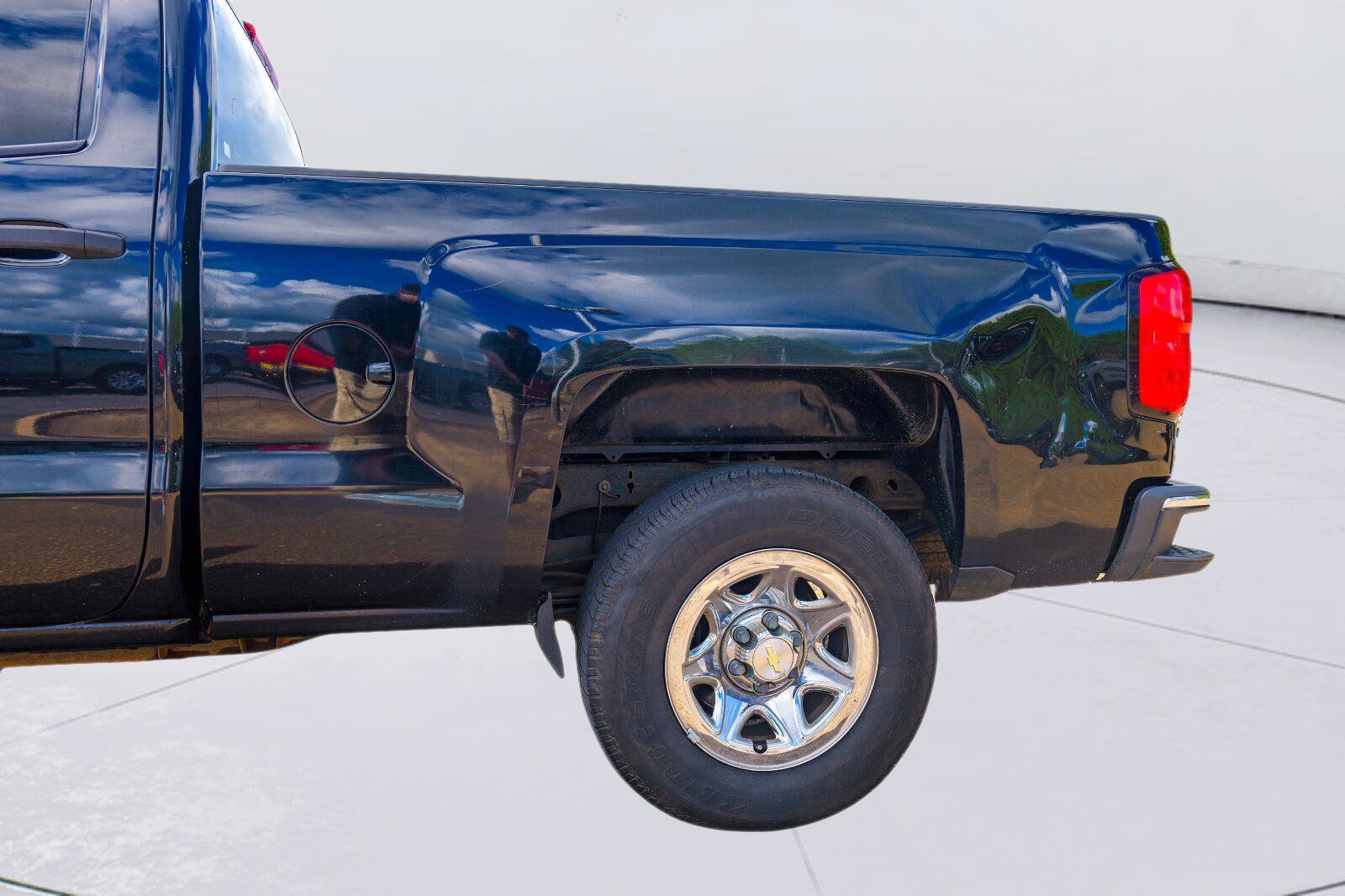 Used 2014 Chevrolet Silverado 1500 W/T w/ Trailering Package AWD/4WD image 5