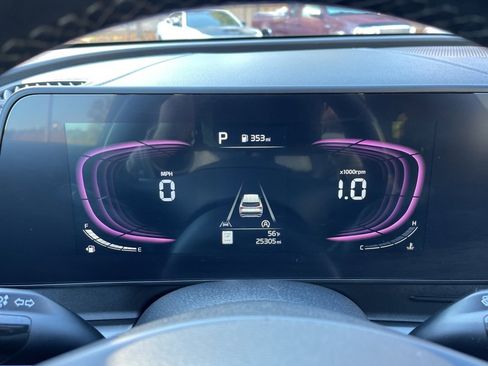 Certified 2024 Kia Sportage EX image 9