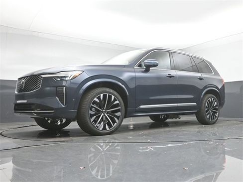 New 2026 Volvo XC90 B6 Plus w/ Protection Package Premier image 41