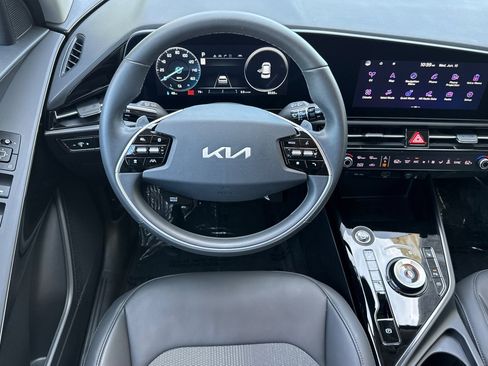 Used 2023 Kia Niro Wind FWD image 28