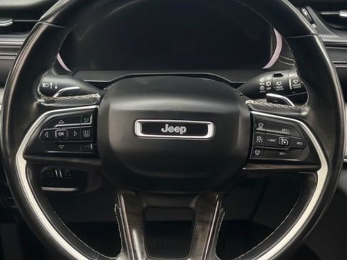Used 2021 Jeep Grand Cherokee L Limited AWD/4WD image 19