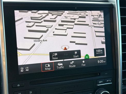 Used 2018 Porsche Cayenne image 28