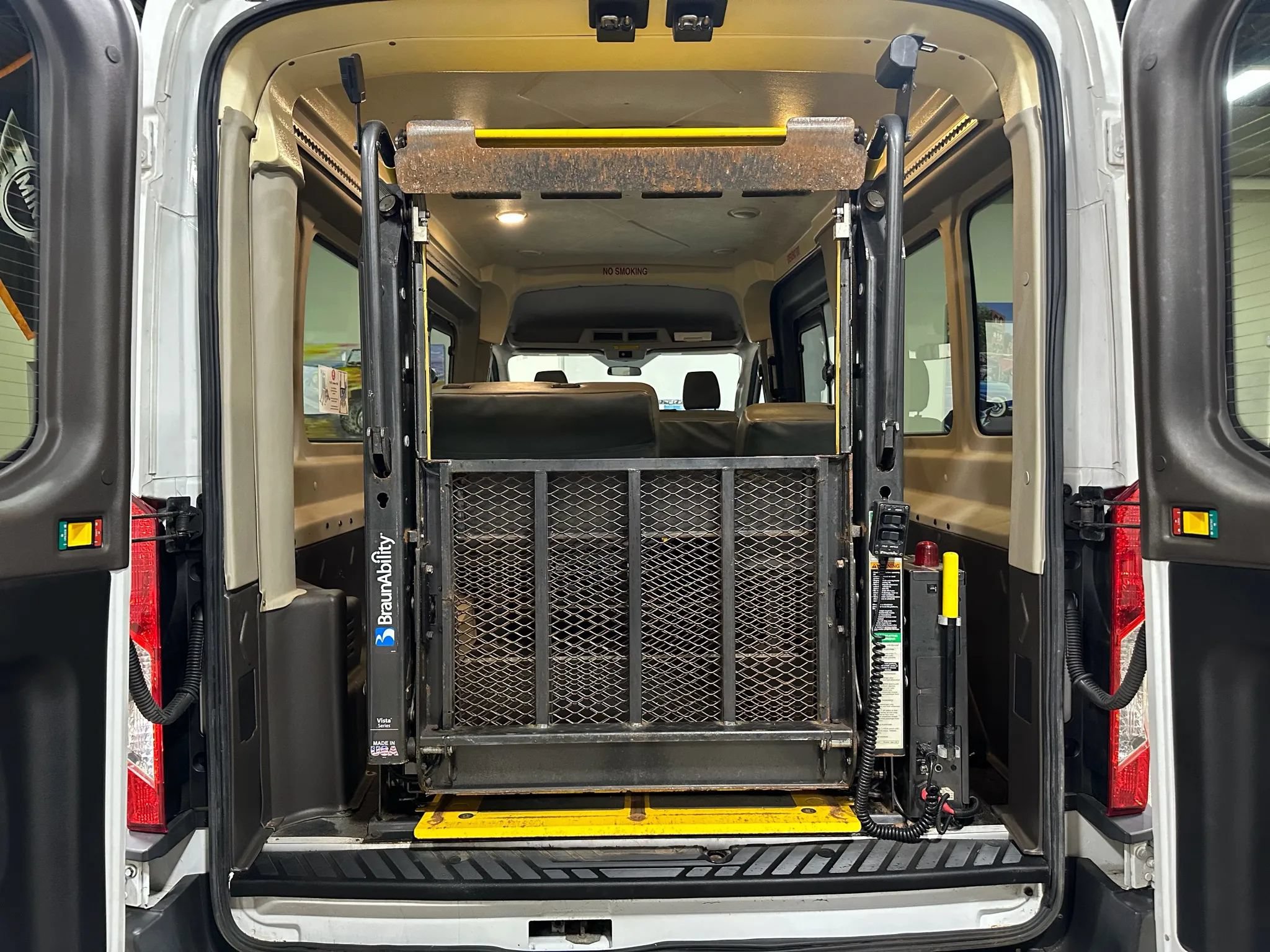 Used 2015 Ford Transit 250 148 Medium Roof RWD image 24