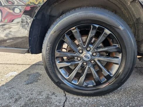 Used 2019 Ford Expedition Max Limited RWD image 34