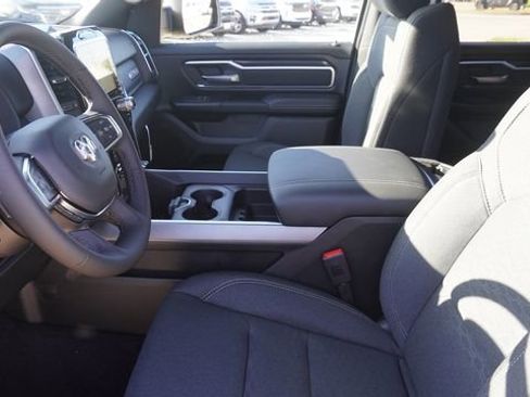 New 2026 RAM 1500 4x4 Crew Cab image 17