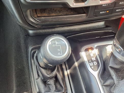 Used 2018 Jeep Wrangler Unlimited Sport S AWD/4WD image 14