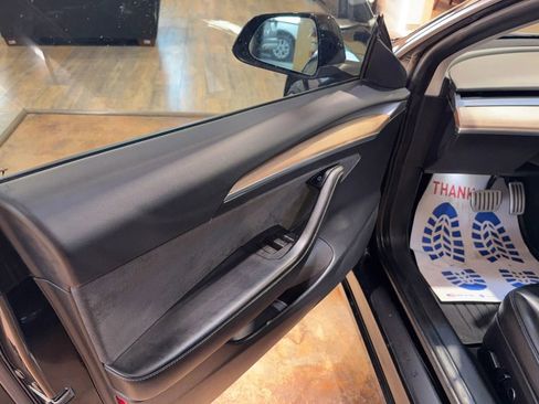 Used 2022 Tesla Model 3 Performance image 14