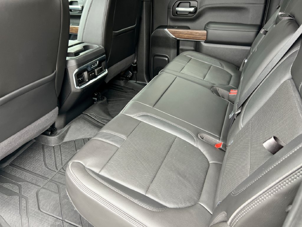 Used 2020 Chevrolet Silverado 1500 High Country w/ Technology Package AWD/4WD image 46