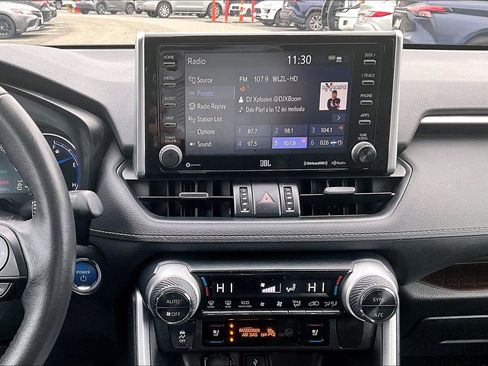 Used 2021 Toyota RAV4 Limited image 6