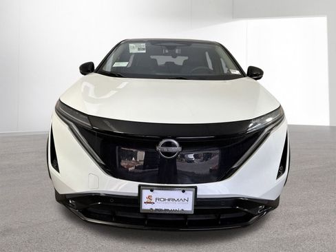 New 2025 Nissan Ariya Platinum image 26