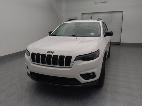 Used 2023 Jeep Cherokee Altitude Lux image 15