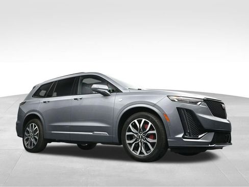 Used 2022 Cadillac XT6 Sport w/ Technology Package AWD/4WD image 47