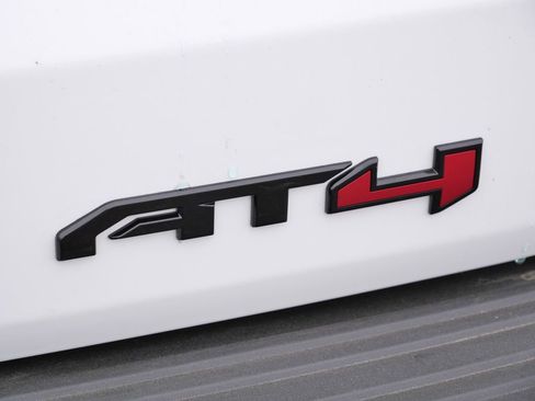 New 2026 GMC Yukon AT4 Ultimate AWD/4WD image 14