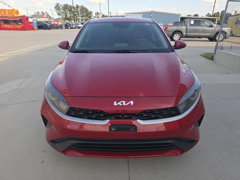 Used 2022 Kia Forte LXS FWD image 4