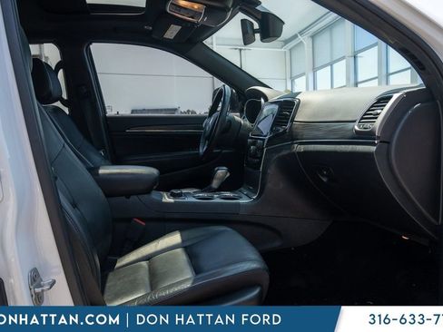 Used 2019 Jeep Grand Cherokee Limited AWD/4WD image 25