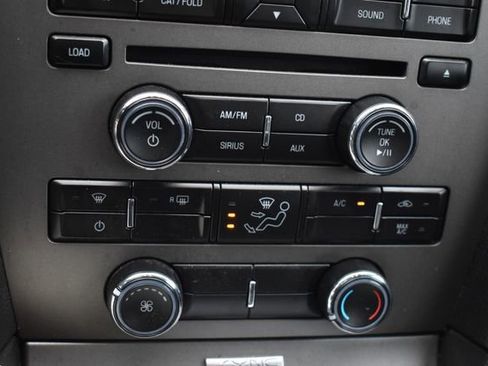 Used 2011 Ford Mustang GT Premium image 24