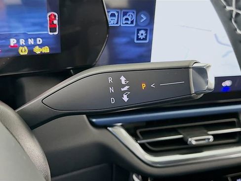 New 2026 Chevrolet Equinox EV LT AWD/4WD image 19