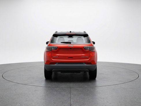 Used 2025 Jeep Compass Limited AWD/4WD image 7