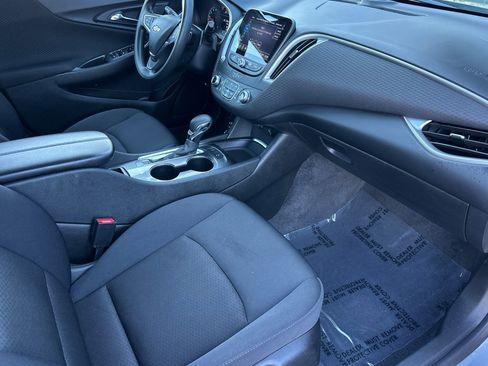Used 2024 Chevrolet Malibu LT image 19