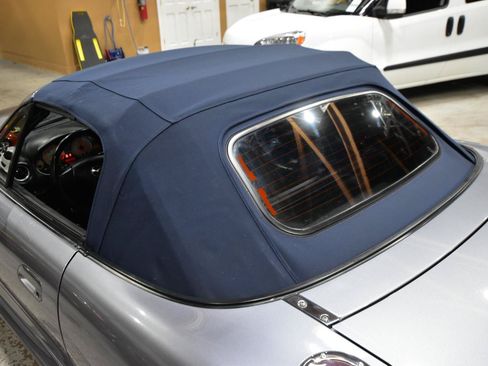 Used 2003 MAZDA MX-5 Miata Shinsen RWD image 12