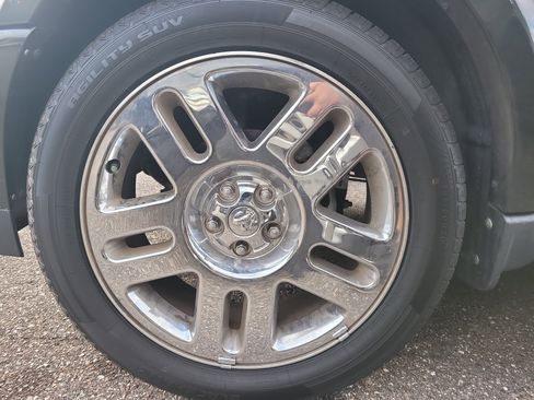 Used 2010 Dodge Nitro Heat w/ Chrome Accents Group image 9