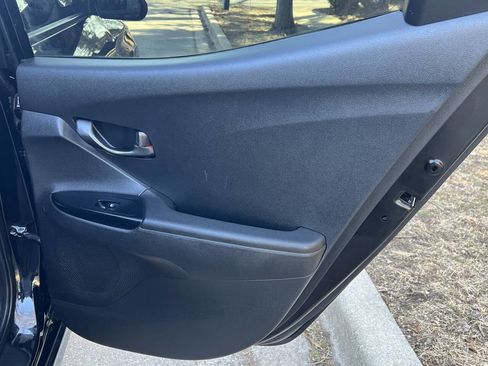 Used 2020 Hyundai Veloster 2.0 image 19