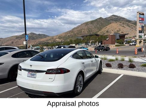 Used 2015 Tesla Model S 85D AWD/4WD image 4