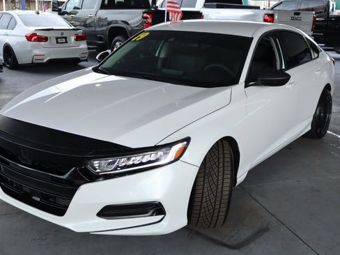 Used 2019 Honda Accord LX image 9