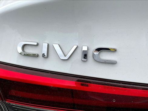 Used 2023 Honda Civic EX image 25