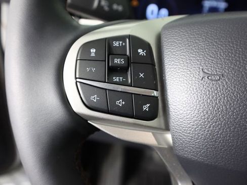 Certified 2025 Ford Explorer Active w/ Active Comfort Package image 39