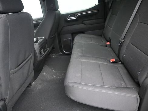 Used 2024 Chevrolet Silverado 1500 LT RWD image 15