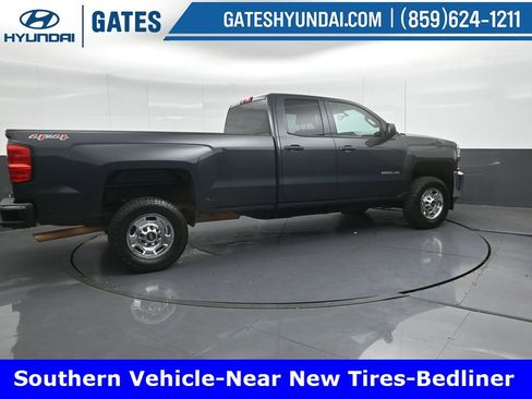 Used 2017 Chevrolet Silverado 2500 W/T image 3