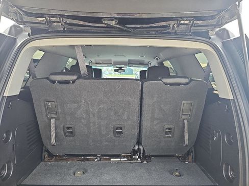 Used 2019 Chevrolet Tahoe LS image 16
