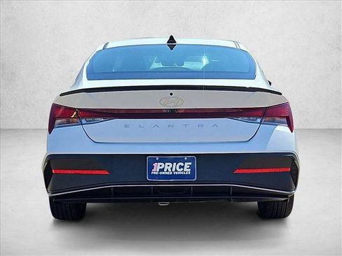 Used 2026 Hyundai Elantra Sport FWD image 7