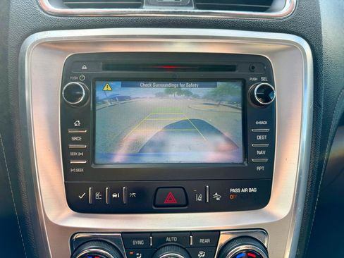 Used 2016 GMC Acadia SLT w/ Premium Edition FWD image 21