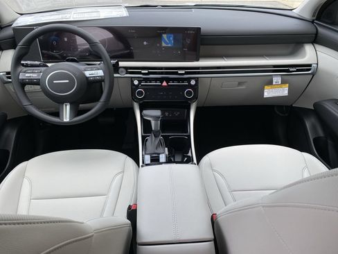New 2026 Hyundai Tucson SEL FWD image 13