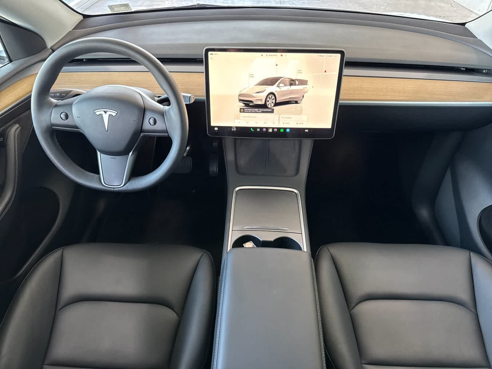 Used 2023 Tesla Model Y AWD image 3