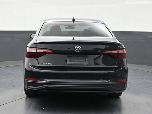 Used 2024 Volkswagen Jetta Sport FWD image 4