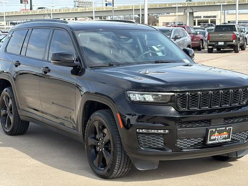 Used 2023 Jeep Grand Cherokee L Limited w/ Black Appearance Package image 7