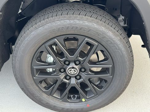 New 2026 Toyota Tundra Limited AWD/4WD image 15