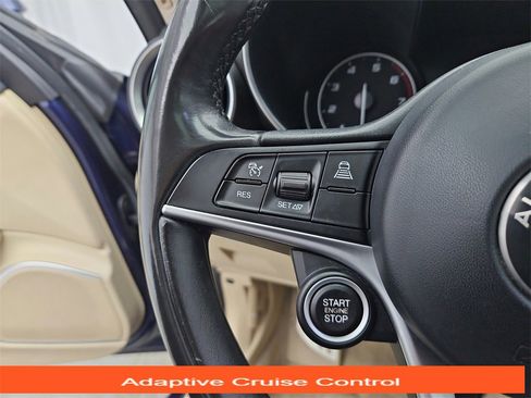 Used 2018 Alfa Romeo Giulia Ti w/ Quick Order Package 22X Lusso image 38