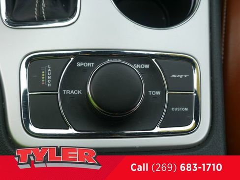 Used 2016 Jeep Grand Cherokee SRT AWD/4WD image 32