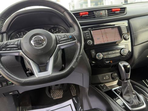 Used 2020 Nissan Rogue SL image 31