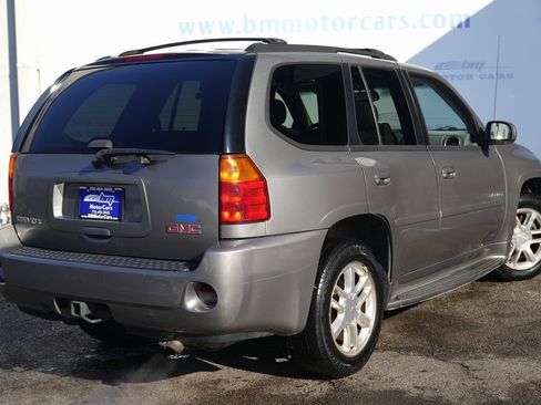 Used 2009 GMC Envoy Denali w/ Sun And 6-Disc Cd Package image 3