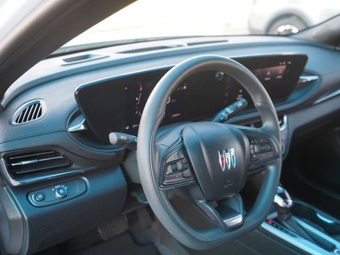 Used 2025 Buick Envista Sport Touring FWD image 15