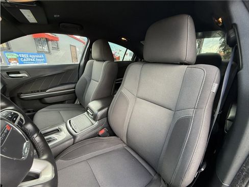 Used 2018 Dodge Charger R/T image 20