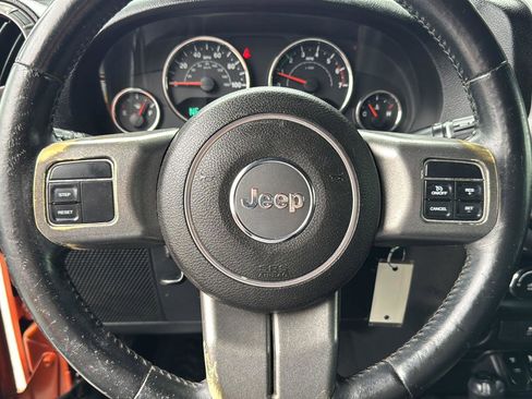 Used 2011 Jeep Wrangler Unlimited Sport image 15